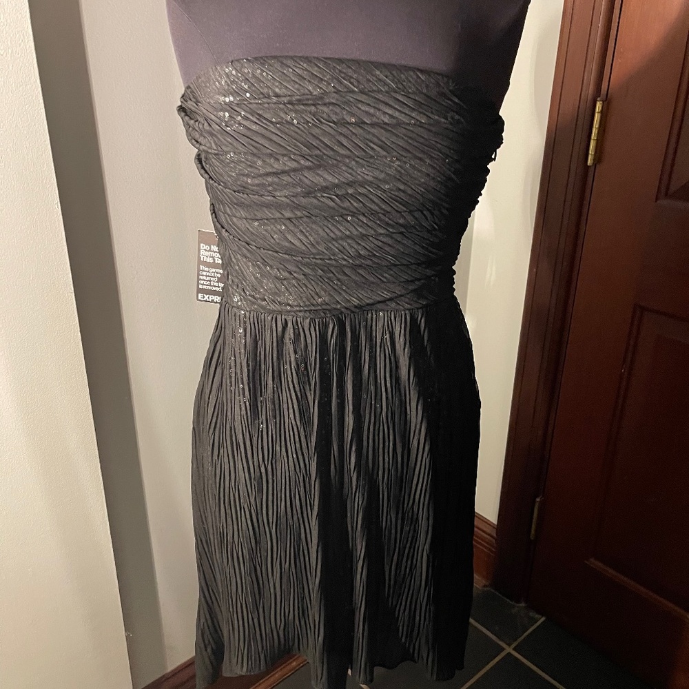 Black Express dress w sequin